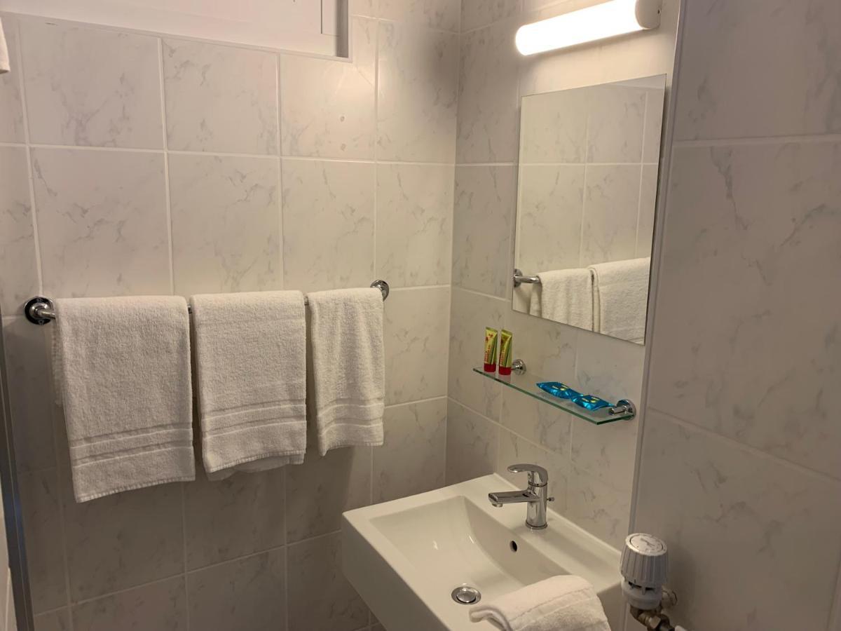 Eh!Toi Self Motel Etoy Exteriör bild