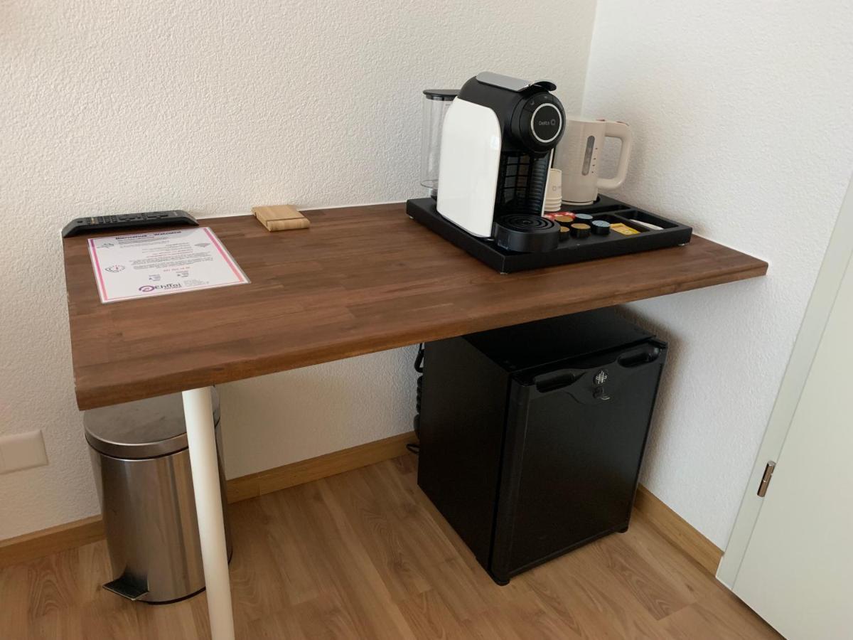 Eh!Toi Self Motel Etoy Exteriör bild